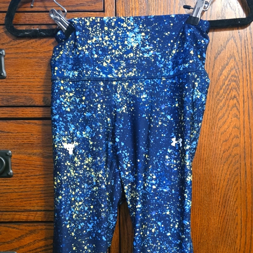 Under Armour Womens Blue and Yellow Patterned Leggings Small New W/o Tags